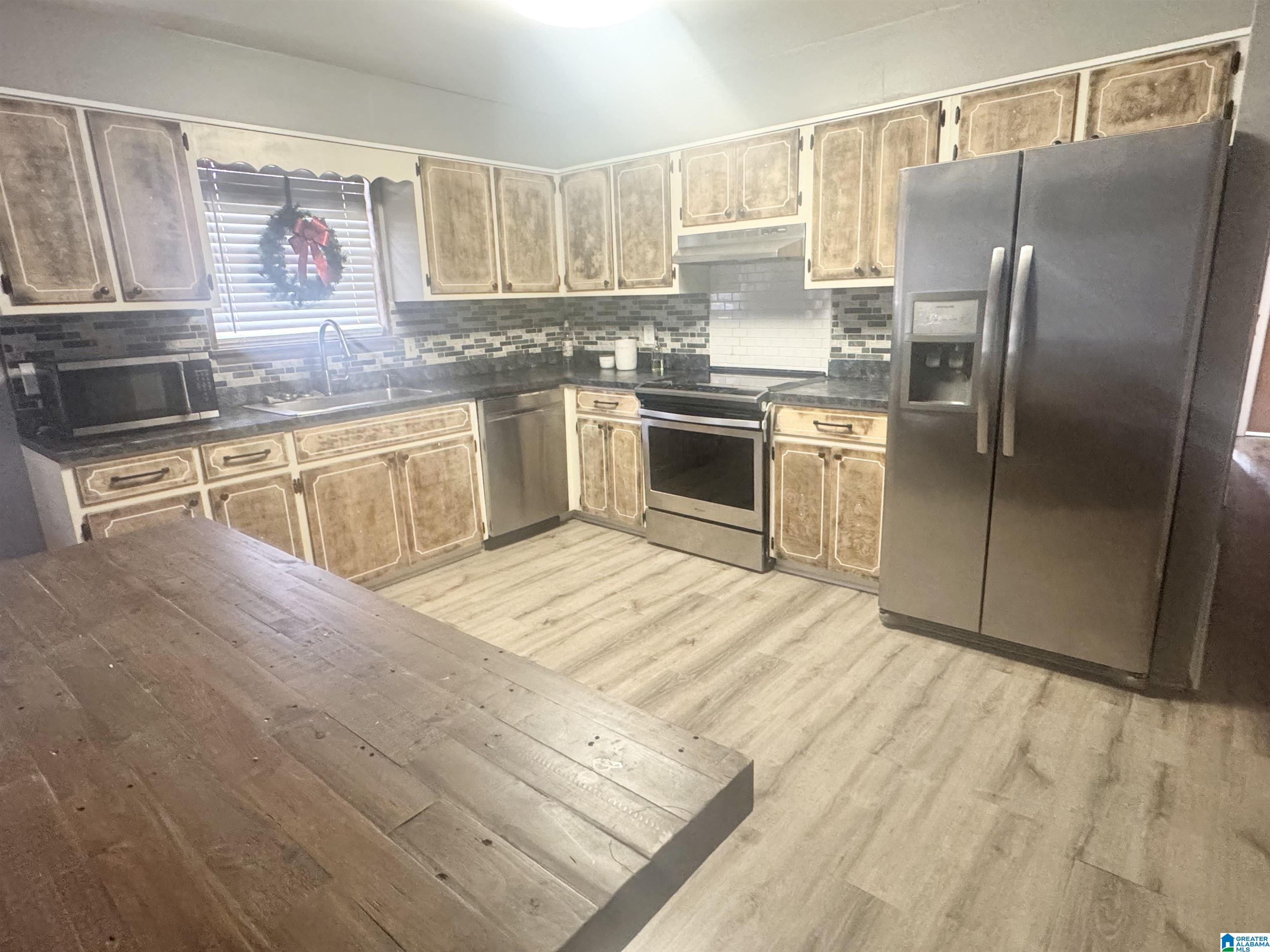 383 Center Point Road Sylacauga, AL 35151 - Photo 10 of 38