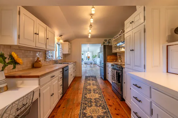 $795,000 | 2677 Rte 30 Road, Dorset, VT 05251