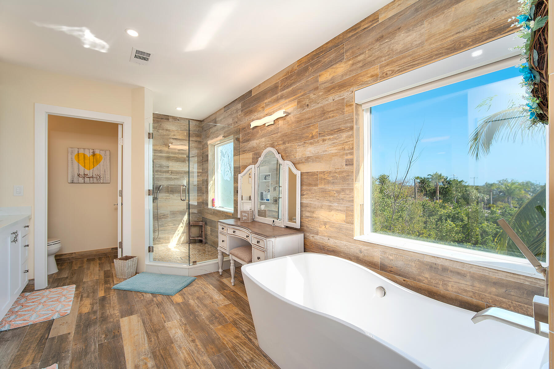 640 Elma Avenue Big Pine Key, FL 33043 - Photo 35 of 87 soaking tub