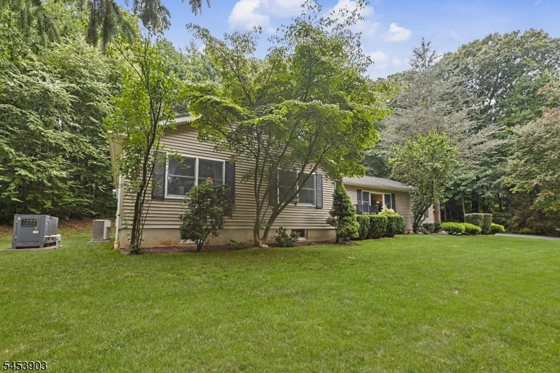 6 Garner Road Bloomsbury, NJ 08804 - Photo 3 of 50 Gallery Image 3