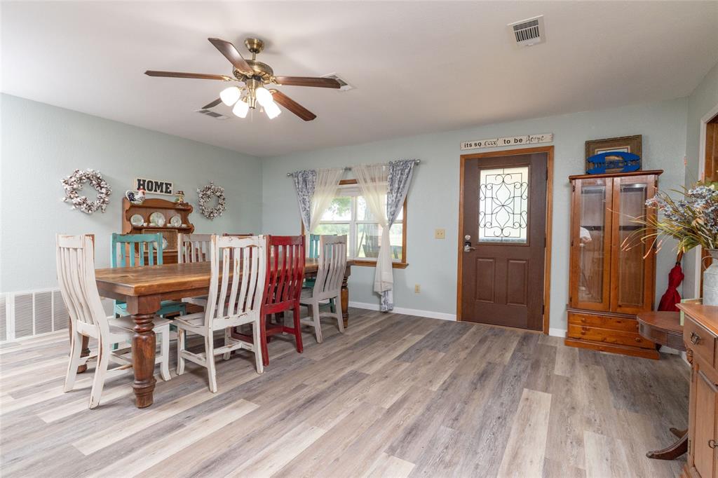 448 County Road 4287 Decatur, TX 76234 - Photo 5 of 40