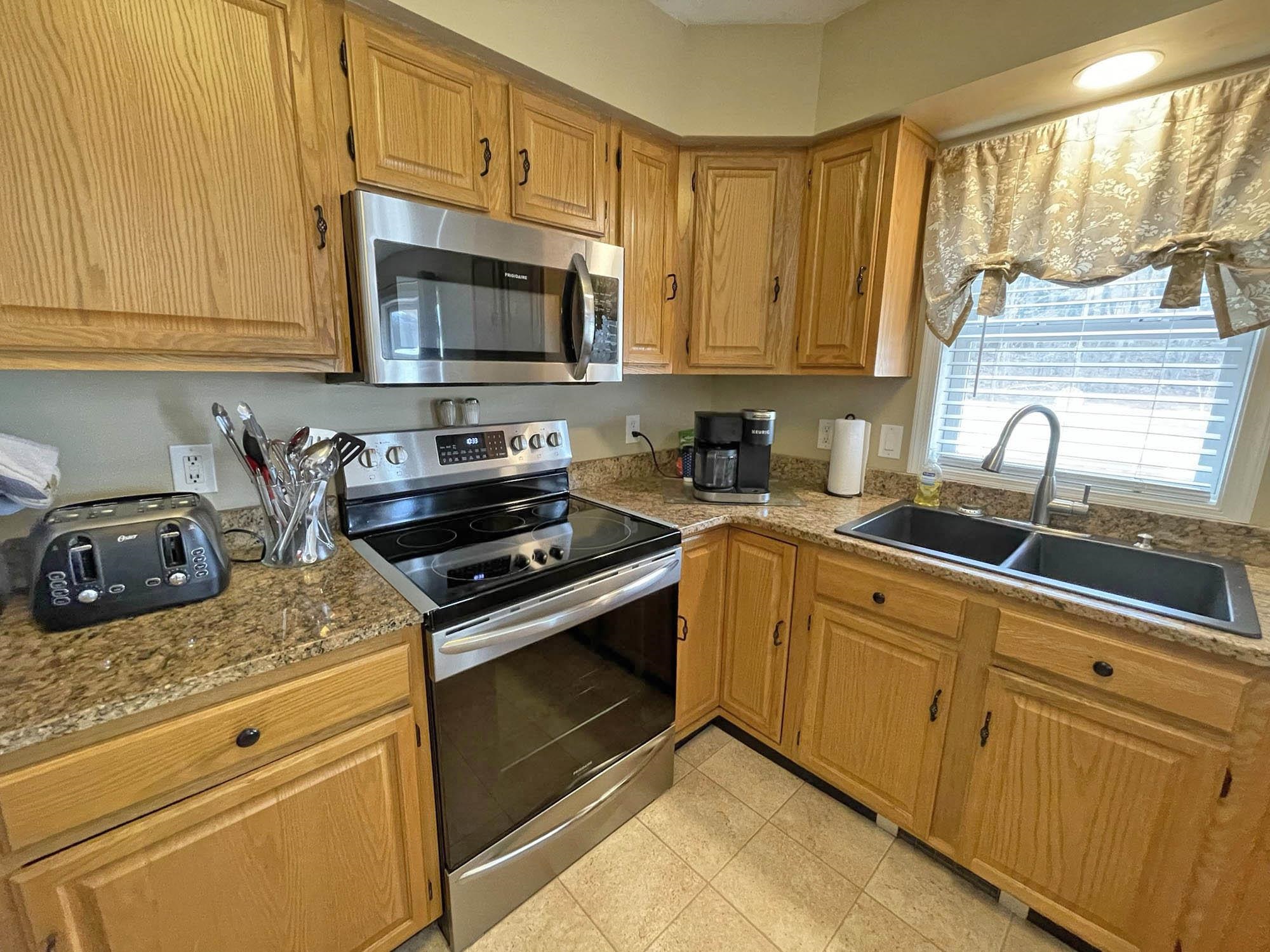 220 Pond Road Vernon, VT 05354 - Photo 8 of 28 Gallery Image 8