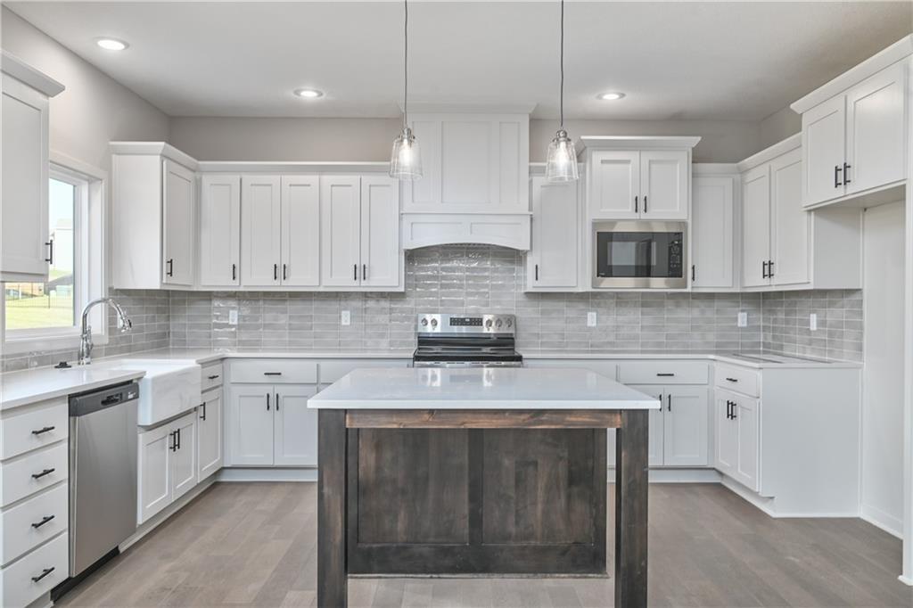6100 Barth Road Shawnee, KS 66226 - Photo 7 of 57
