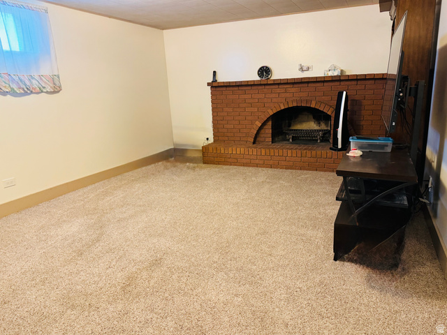 1611 South 75 East Bountiful, UT 84010 - Photo 18 of 23 Living room