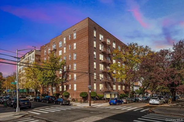 $340,000 | 39-76 57th Street, Unit 6E | Woodside