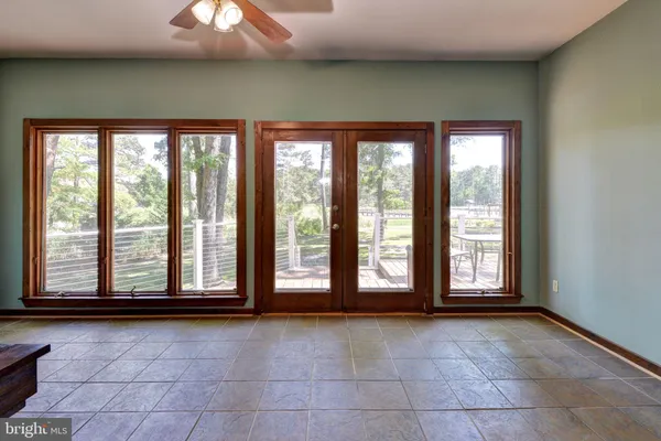 $995,000 | 7814 O O Neil Road, Gloucester, VA 23061
