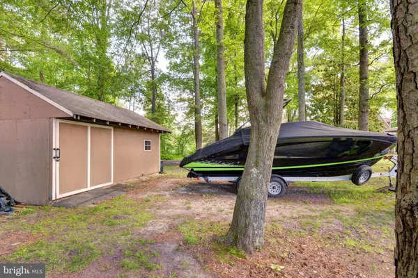 $995,000 | 7814 O O Neil Road, Gloucester, VA 23061
