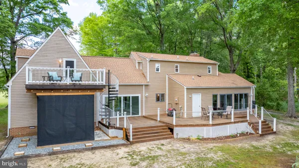 $995,000 | 7814 O O Neil Road, Gloucester, VA 23061