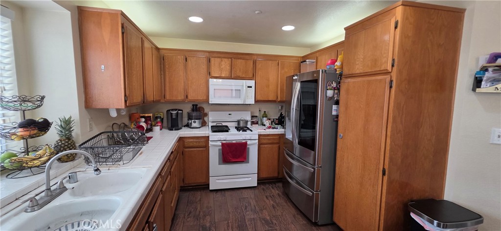 11766 San Ribas Road Fontana, CA 92337 - Photo 15 of 42