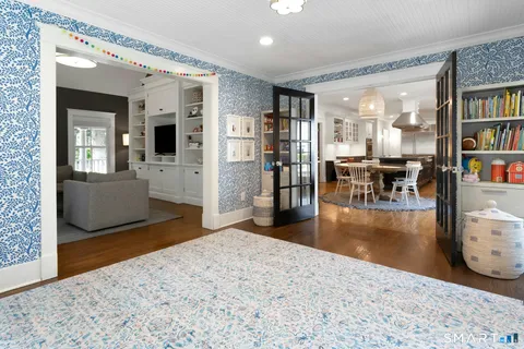 $4,250,000 | 2 Roland Drive, Darien, CT 06820