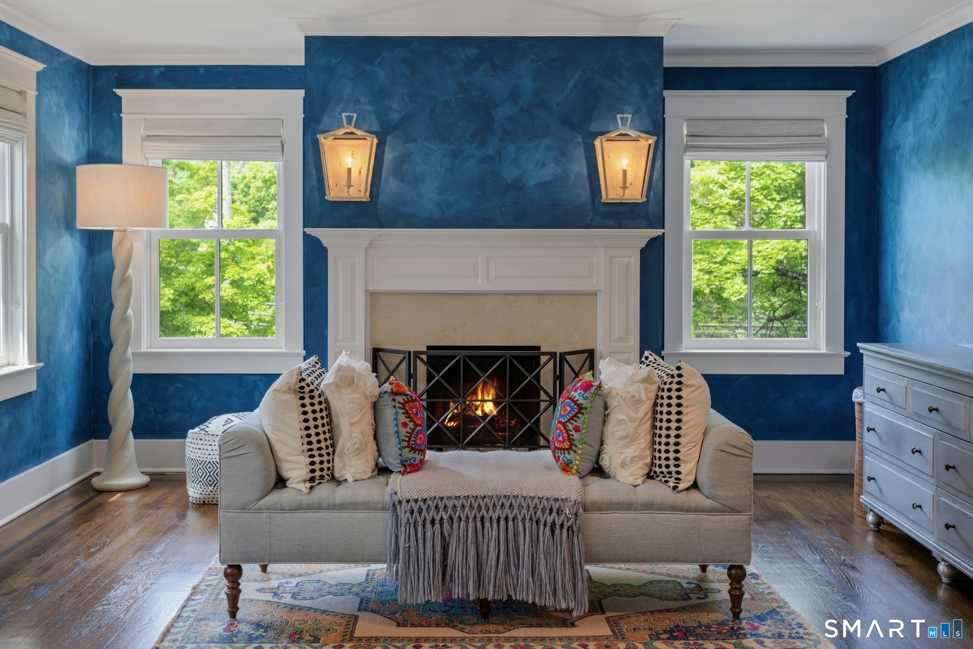 2 Roland Drive Darien, CT 06820 - Photo 18 of 40 Primary sitting area