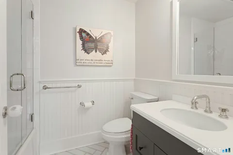 $4,250,000 | 2 Roland Drive, Darien, CT 06820