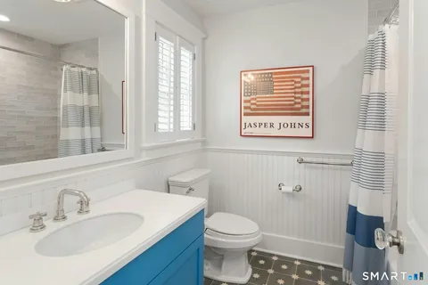 $4,250,000 | 2 Roland Drive, Darien, CT 06820