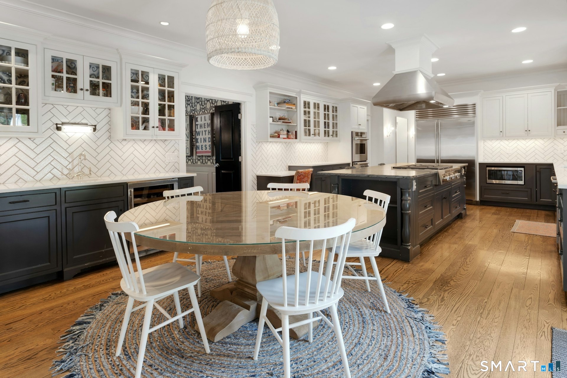 2 Roland Drive Darien, CT 06820 - Photo 10 of 40