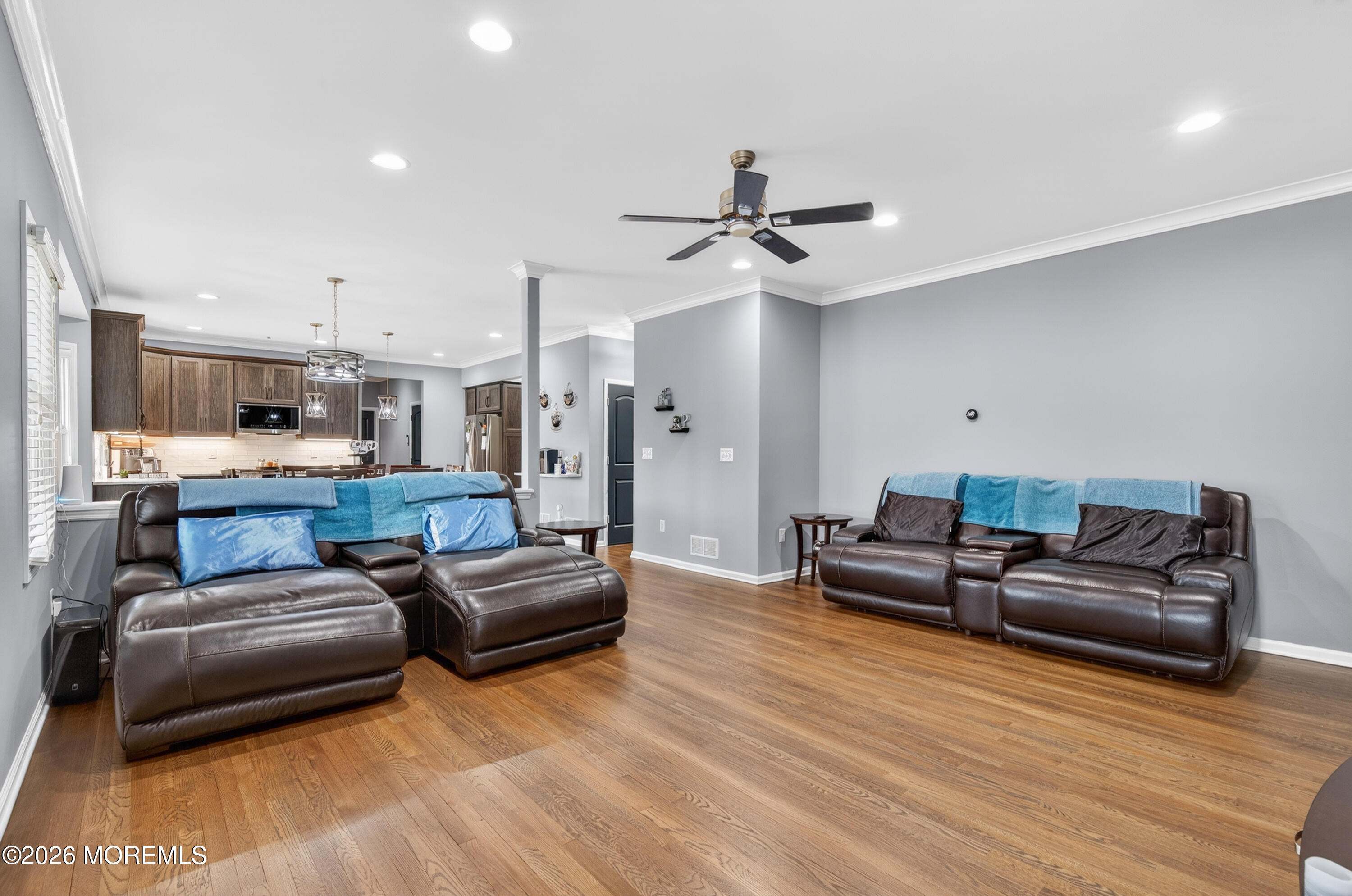 5 Selma Lane Hazlet, NJ 07730 - Photo 12 of 33 024