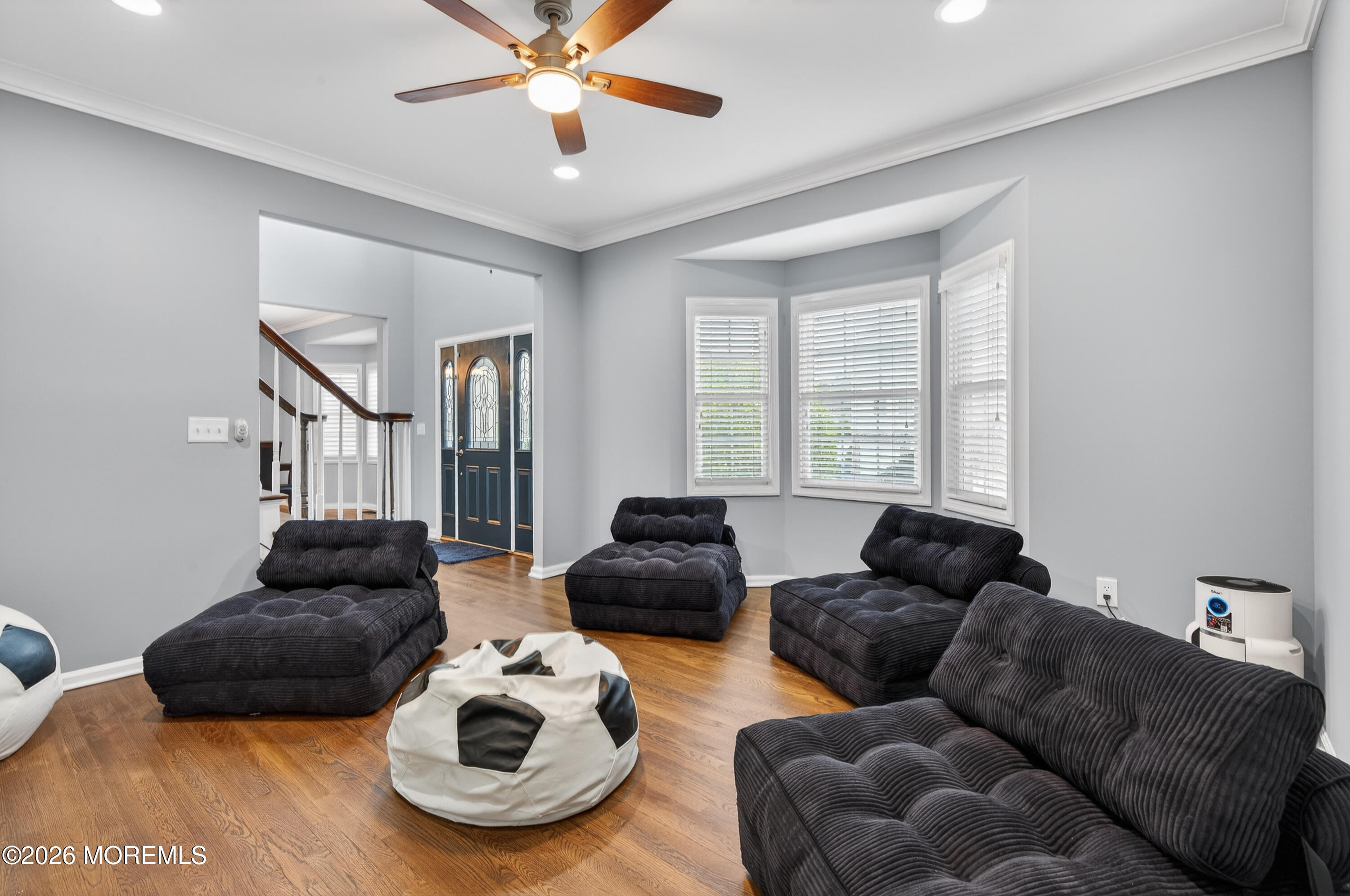 5 Selma Lane Hazlet, NJ 07730 - Photo 14 of 33 010