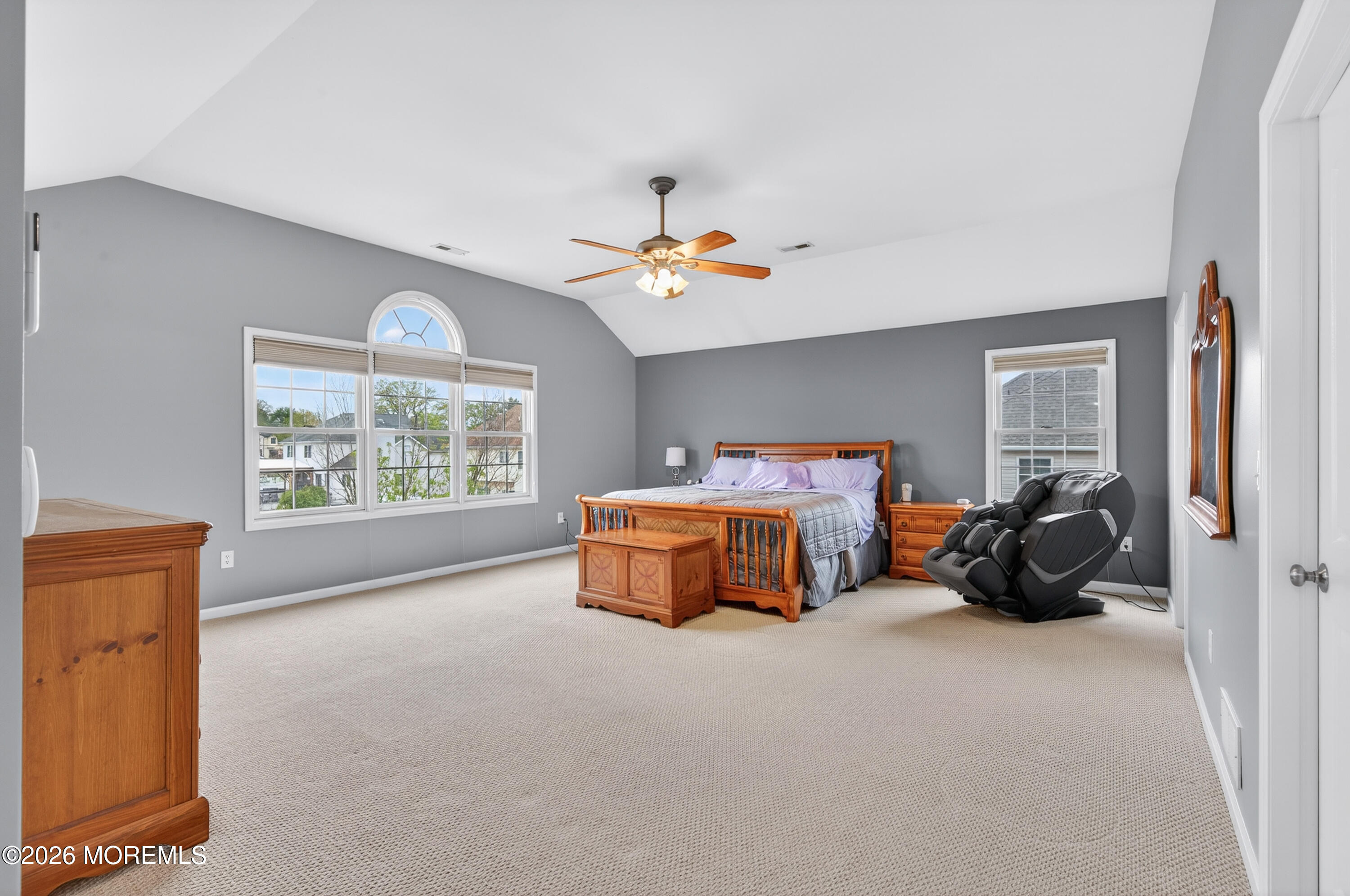 5 Selma Lane Hazlet, NJ 07730 - Photo 16 of 33 028