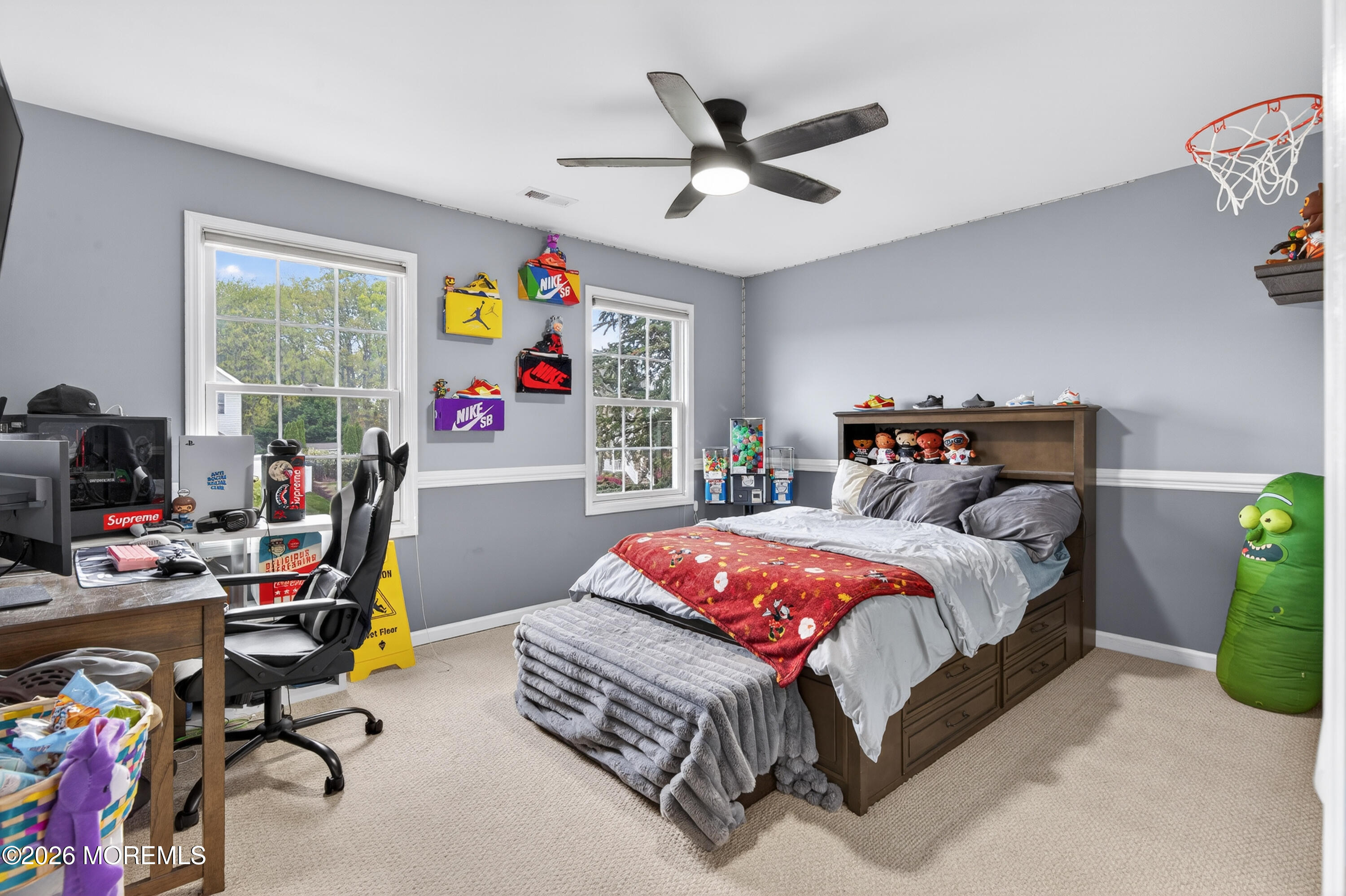 5 Selma Lane Hazlet, NJ 07730 - Photo 19 of 33 035