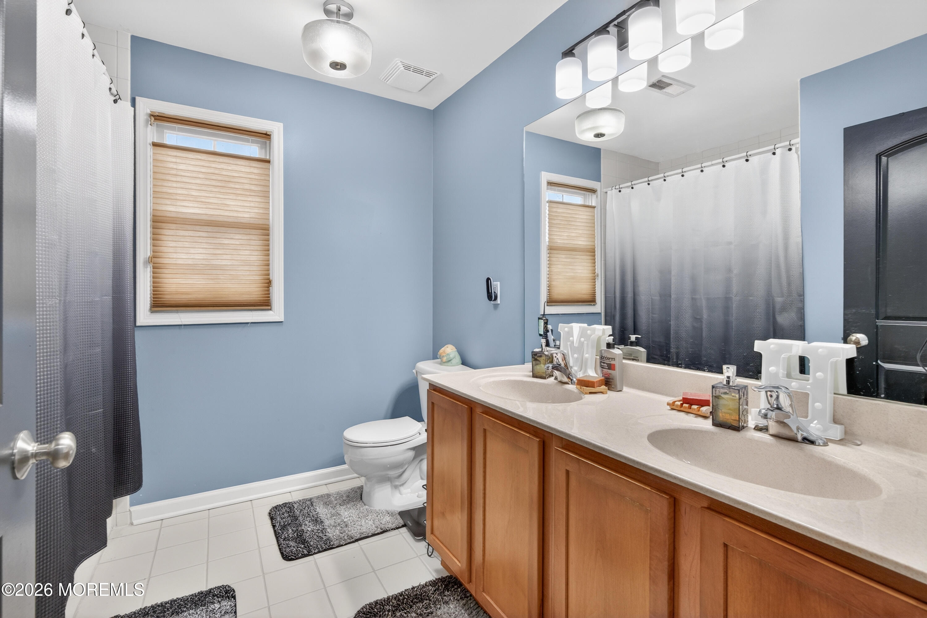 5 Selma Lane Hazlet, NJ 07730 - Photo 23 of 33 036