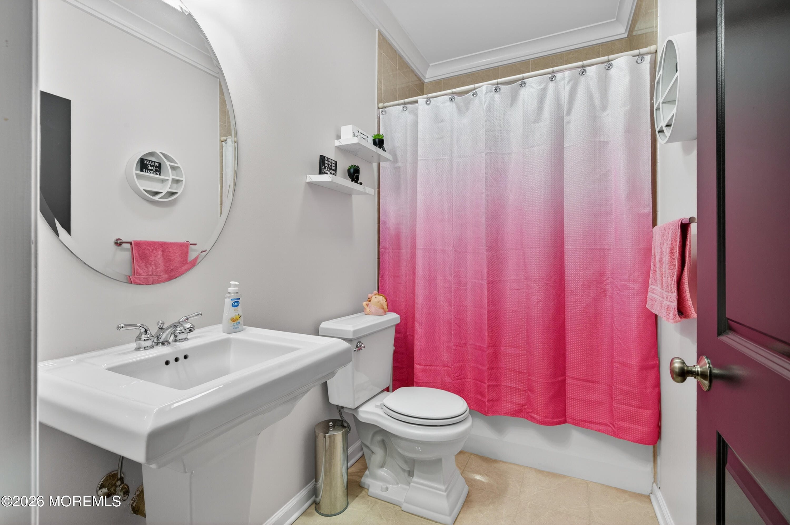 5 Selma Lane Hazlet, NJ 07730 - Photo 24 of 33 025