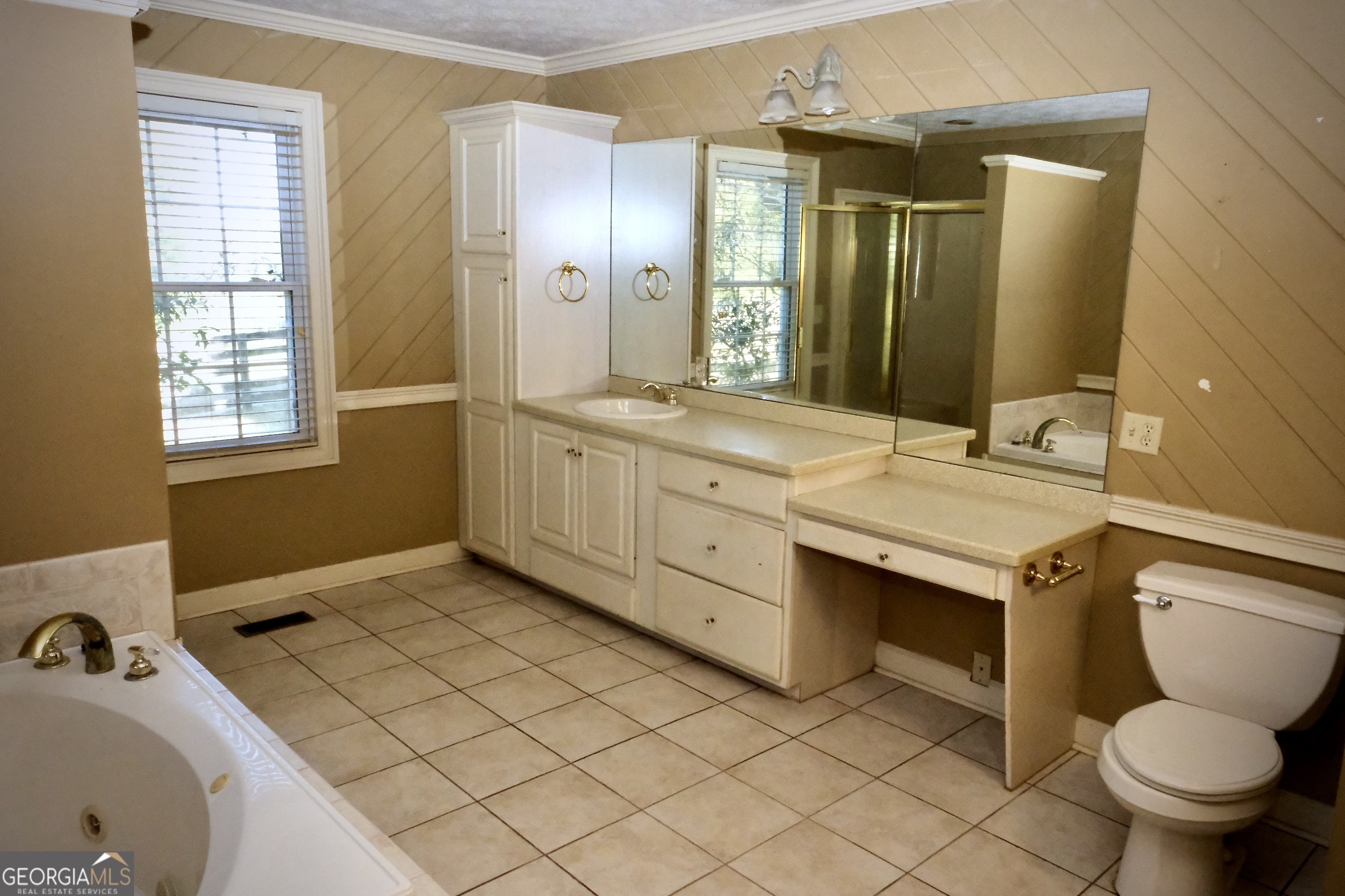 1825 Groaning Rock Road Commerce, GA 30530 - Photo 17 of 101