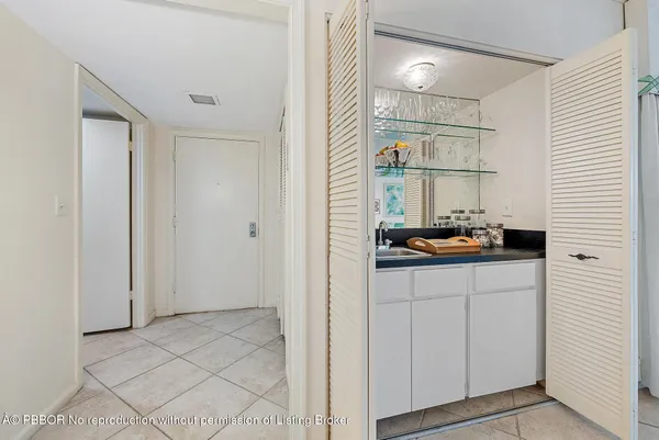 $21,000 | 400 South Ocean Boulevard, Unit 103A, Manalapan, FL 33462