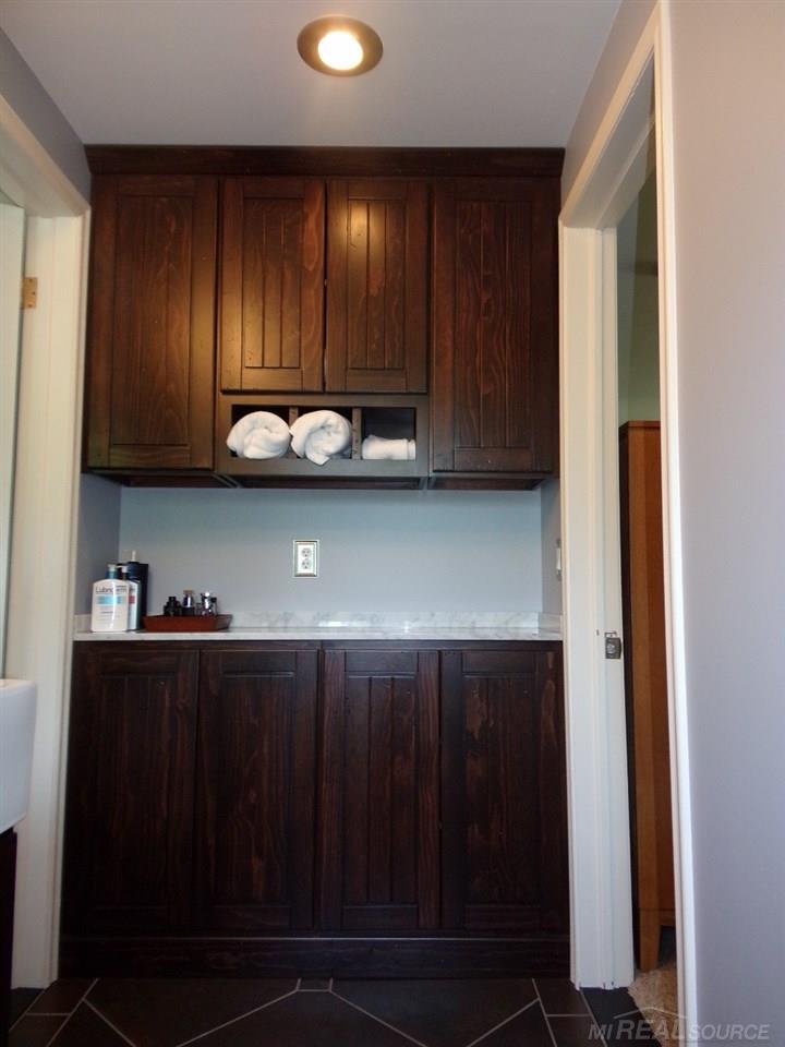 1070 North Renaud Road Grosse Pointe Woods, MI 48236 - Photo 43 of 50