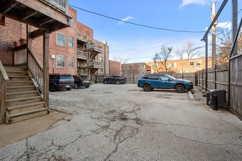$390,000 | 4721 South Greenwood Avenue, Unit 2, Chicago, IL 60615