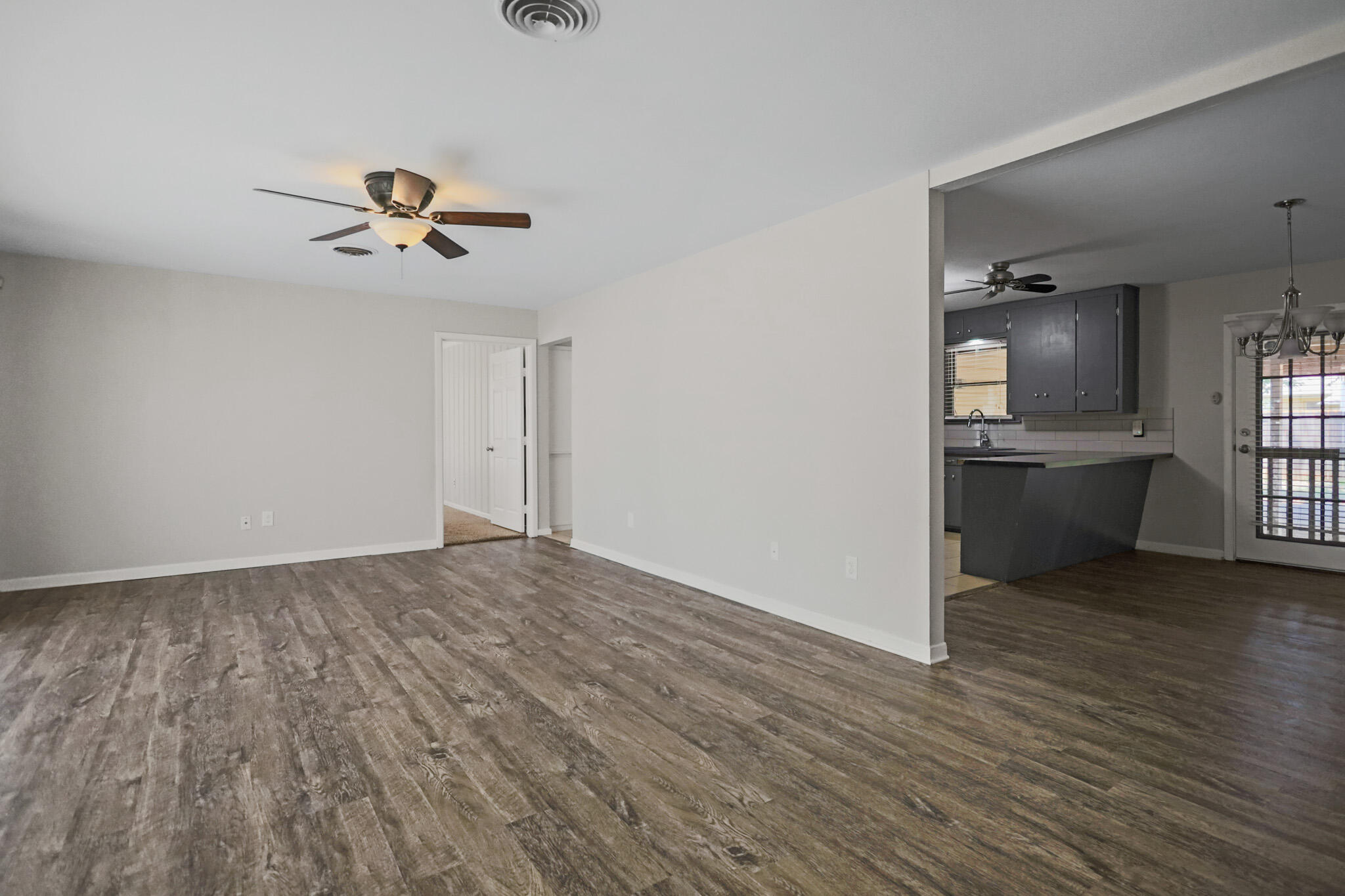 2826 58th Street Lubbock, TX 79413 - Photo 7 of 57 IMG_8981