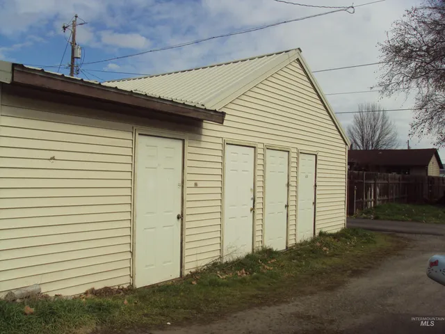 $600,000 | 413 9th Street, Clarkston, WA 99403