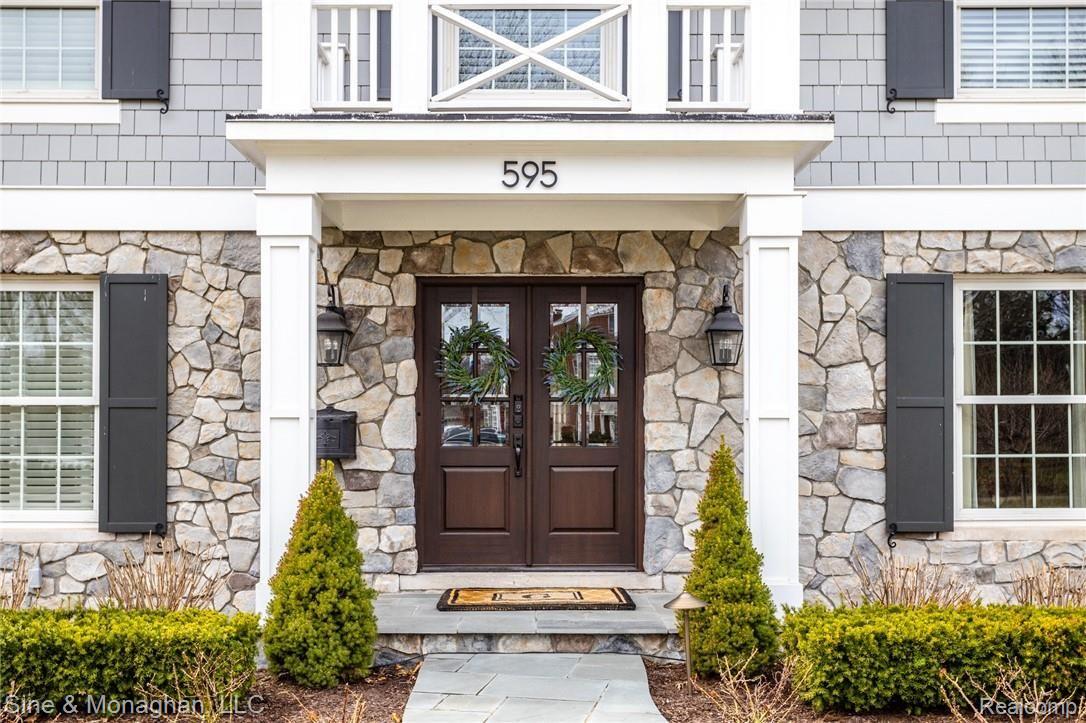 595 Ballantyne Front Entrance