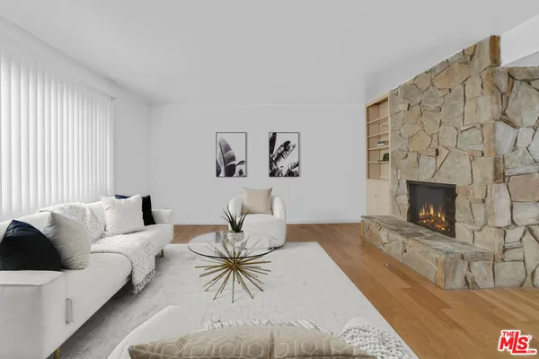 $749,999 | 6740 South Springpark Avenue, Unit 101, Los Angeles, CA 90056