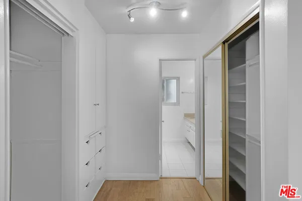 $749,999 | 6740 South Springpark Avenue, Unit 101, Los Angeles, CA 90056