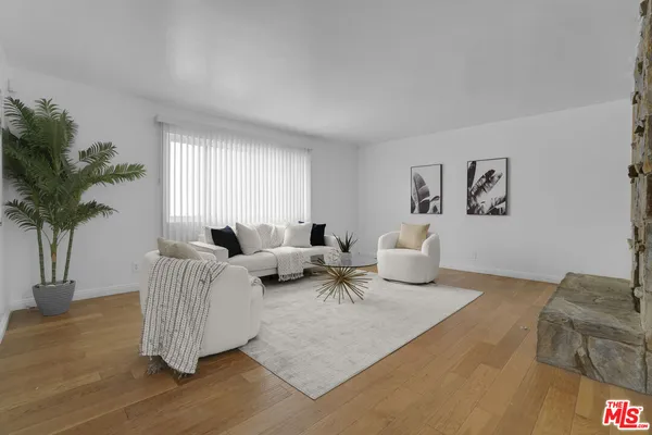 $749,999 | 6740 South Springpark Avenue, Unit 101, Los Angeles, CA 90056