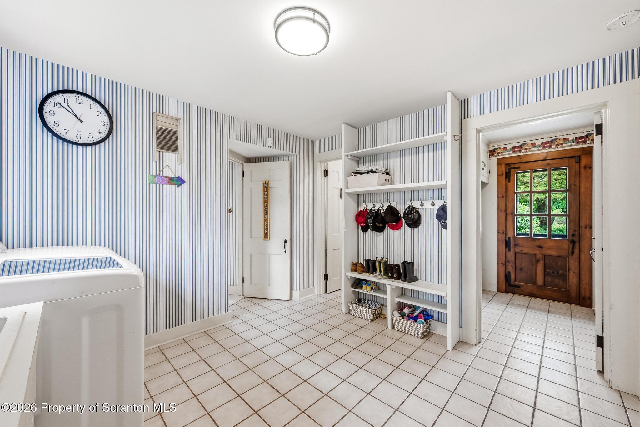 39 Golf Course Road Dallas, PA 18612 - Photo 24 of 111 DSC_8234