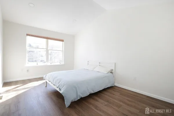 $3,500 | 42 Pennsbury Way, East Brunswick, NJ 08816