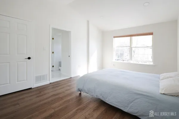 $3,500 | 42 Pennsbury Way, East Brunswick, NJ 08816