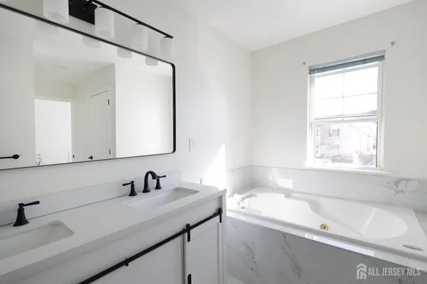 $3,500 | 42 Pennsbury Way, East Brunswick, NJ 08816