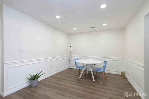 $3,500 | 42 Pennsbury Way, East Brunswick, NJ 08816