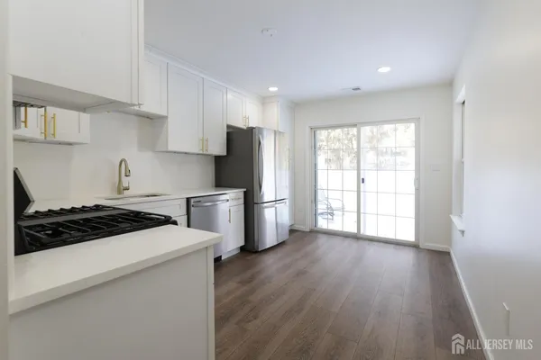 $3,500 | 42 Pennsbury Way, East Brunswick, NJ 08816