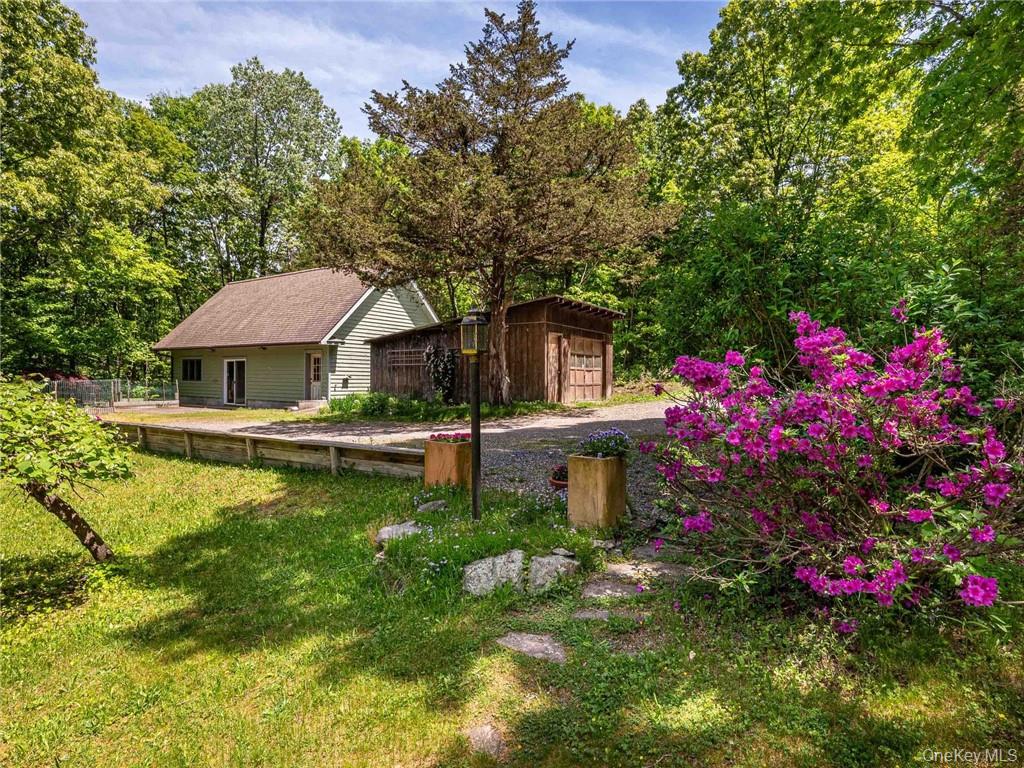 74 Hilltop Road Rhinebeck, NY 12572 - Photo 33 of 40 Studio and Garage