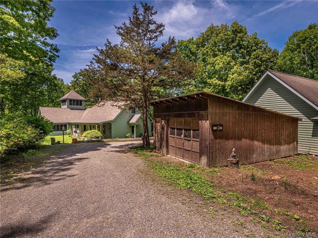 74 Hilltop Road Rhinebeck, NY 12572 - Photo 37 of 40 Driveway Approach