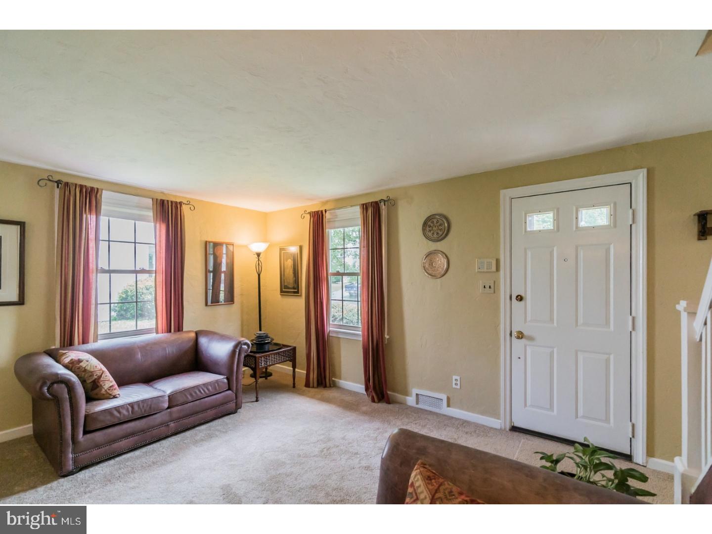 421 Hoover Road Ambler, PA 19002 - Photo 4 of 22 Gallery Image 4