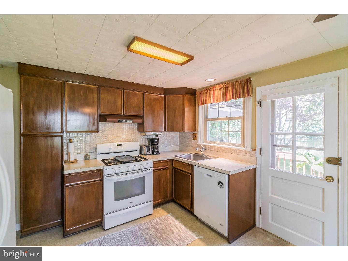 421 Hoover Road Ambler, PA 19002 - Photo 8 of 22 Gallery Image 8