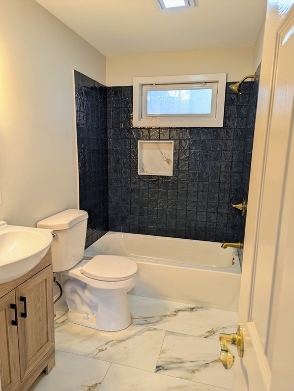 65 B Depot Road, Unit B Oxford, MA 01540 - Photo 7 of 17
