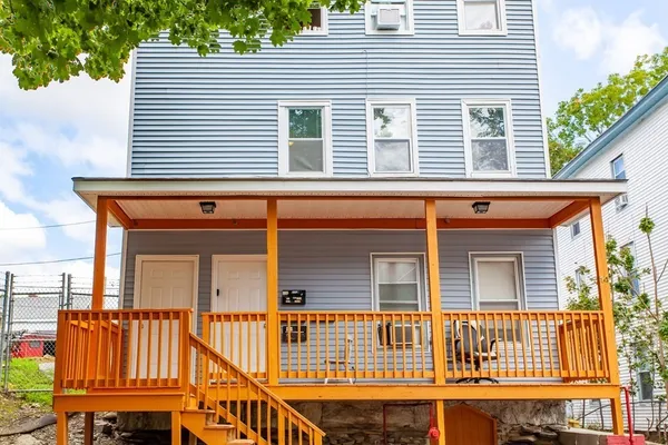 $2,300 | 14 Benefit Terrace, Unit 2, Worcester, MA 01610