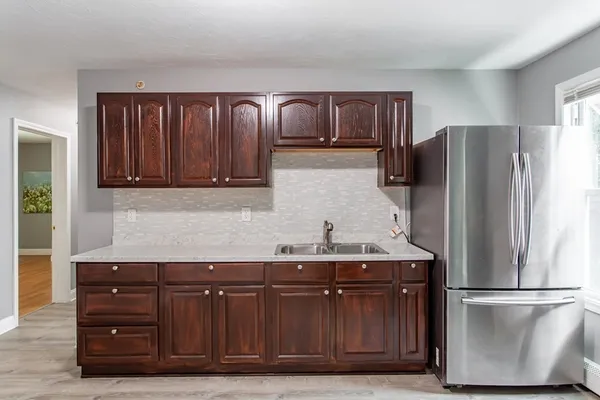 $2,300 | 14 Benefit Terrace, Unit 2, Worcester, MA 01610