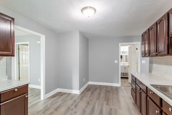 $2,300 | 14 Benefit Terrace, Unit 2, Worcester, MA 01610