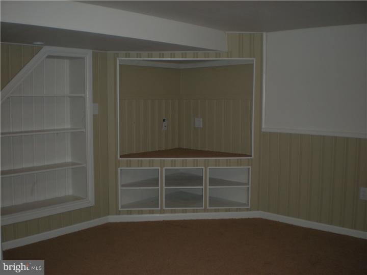 7643 Levis Road Cheltenham, PA 19012 - Photo 8 of 16 Family Room