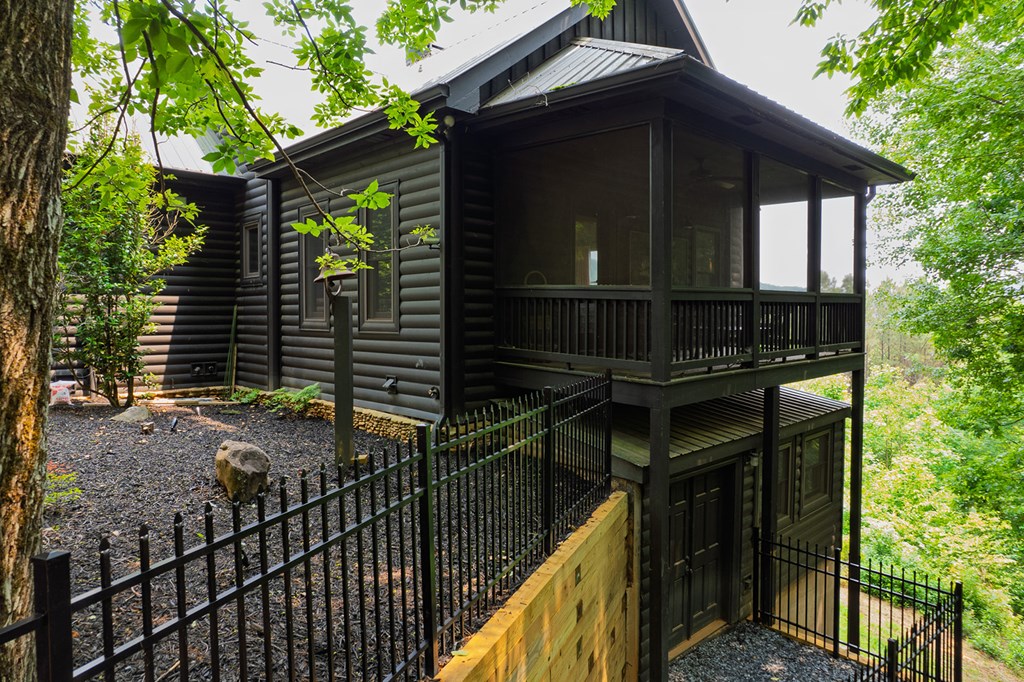 239 Ridge Top Drive Ellijay, GA 30536 - Photo 18 of 92